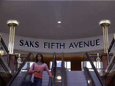 saks fifth avenue atlanta photos|saks fifth avenue phipps plaza.